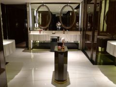 大堂-上海浦东丽思卡尔顿酒店