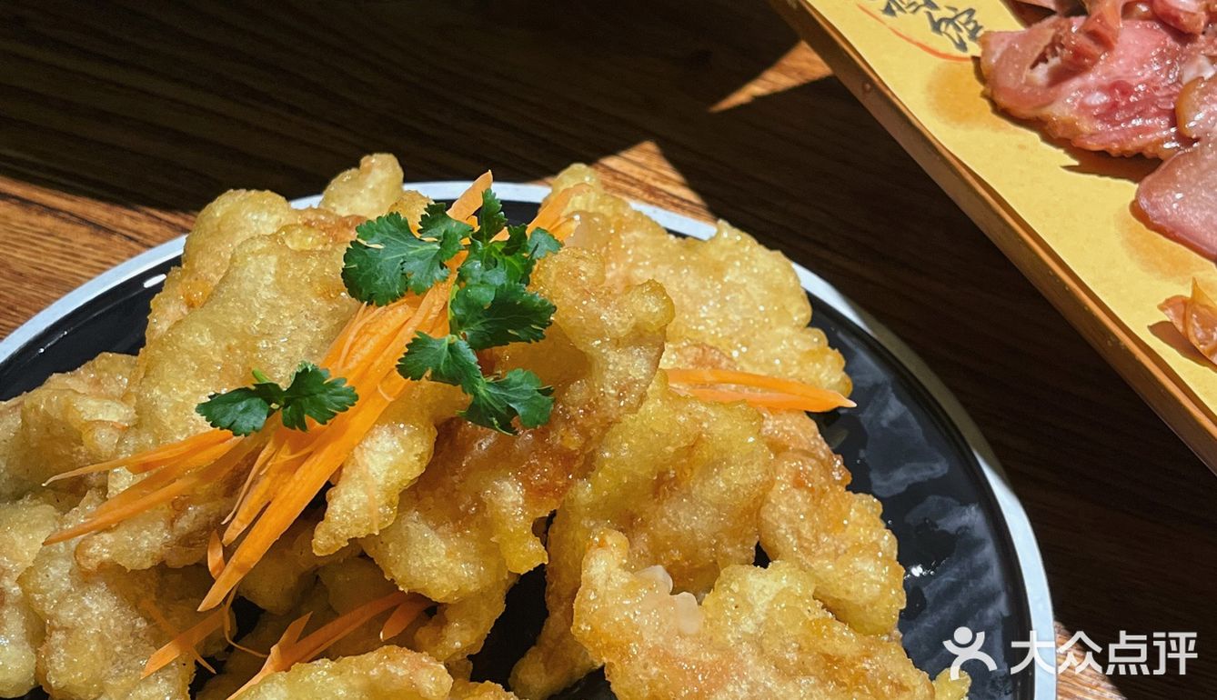 量足平价的东北菜排队才能吃到 锅包肉必点！ 