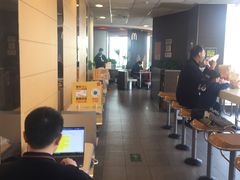 -麦当劳(展览路店)