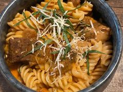 -HIGH FIVE哈福手工汉堡(桂林路店)