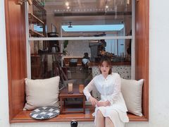 -Line 咖啡(石厦花园店)