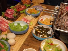 -明洞阿姨·韩式酱蟹烤肉·创意料理(三元桥店)