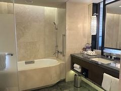 -舟山希尔顿酒店