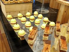 -圣丰索菲特·2 On 988 Café 自助餐厅
