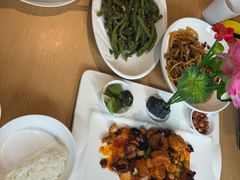 -渝信川菜 · 川味家常菜(财富购物中心店)