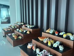 -亚洲国际大酒店·云顶阁旋转自助餐厅
