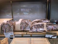 -巴黎贝甜(宜山路店)