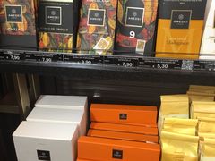 -文艺复兴百货(米兰大教堂广场店)