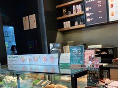 面包甜点陈列柜-星巴克臻选(深圳罗湖万象城店)