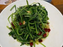 -黄泥岗·地道湖北菜(奥特莱斯店)