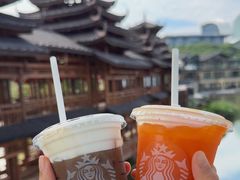 -星巴克(南宁民歌湖店)