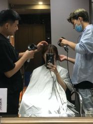 -苑苑发型设计