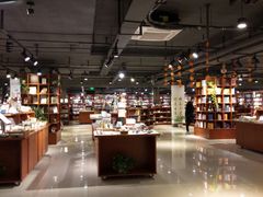 -新华书店(印象城店)