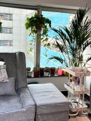 -丽心自助美甲美睫