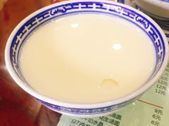 -赵记传承特色牛奶甜品(泉城广场店)