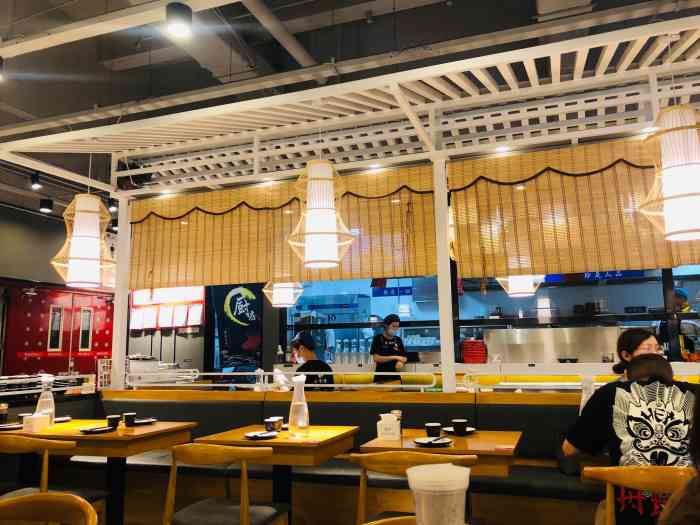 秦门西安小馆(茂业店)-"周末闲逛 来茂业一期转 偶然间发现.