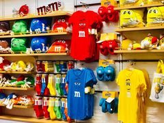 -m豆巧克力世界(上海世茂广场店)