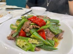 秋葵炒牛肉-陈记粤湛鸡饭店
