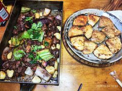 -老东镇啤酒屋海鲜加工·蒸汽海鲜·海鲜烧烤(台东店)