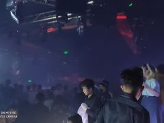 -SPACE(欢乐颂购物中心店)