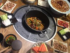 -三人行骨头王火锅(长寿店)