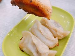 -珊珊小笼馆(仙霞路店)