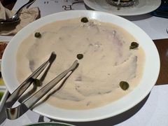 熟牛肉配吞拿鱼酱低温牛肉-CAPARESH開府莱舍(望京金辉店)