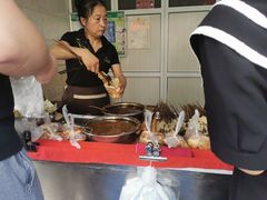 -老鼓楼麻辣烫夹馍