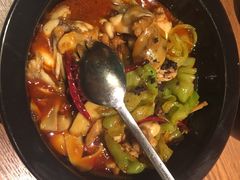 -云海肴·汽锅鸡·云南菜(天山百盛优客店)