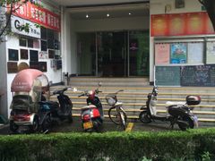 -齐岸健身(花园城店)