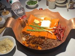 -墨居上隐·院子里火锅(峨眉店)