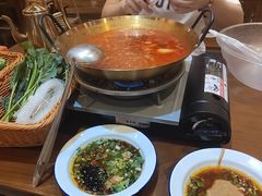 -黔多多贵州地摊火锅(木古地铁站店)