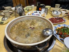 -东巴谷野生菌火锅餐厅