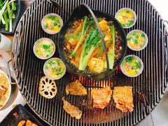 -小辣椒火盆烧烤(温泉南街店)