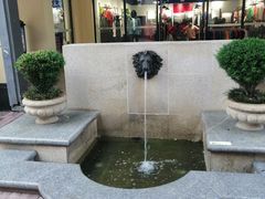 -王府井奥莱临潼小镇(临潼店)