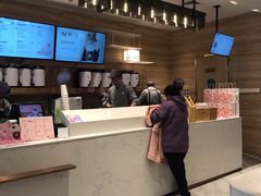 -奈雪的茶(金地广场店)
