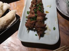 -冰冰龙虾·江湖菜·花园江景餐厅