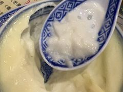-广信牛奶甜品世家(台东店)