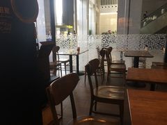 大堂-星巴克(深圳世界金融中心店)