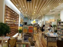 -猫的天空之城概念书店(印象城购物中心店)