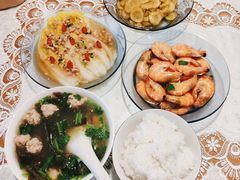 -阿姨来了月嫂服务中心(徐汇店)