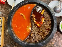 番茄锅-三只耳冷锅鱼火锅(玉林店)