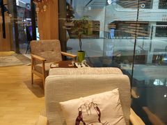 -藏猫猫咖啡主题馆(中央大道店)