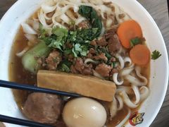 -顺溜·手工刀削面·黑金店(铜锣湾店)