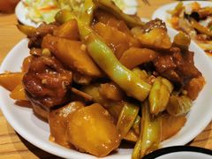 土豆芸豆炖排骨-方城小吃店