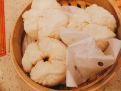 蜜汁叉烧包-点都德(盘福楼店)