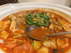 -魏铭鱼头捞饭(晋阳路店)
