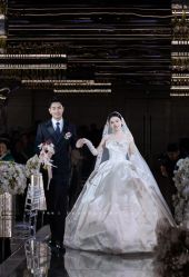 -Color卡诺婚纱礼服馆(南京严选店)