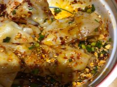 -八二小区抄手(龙湖上城天街店)