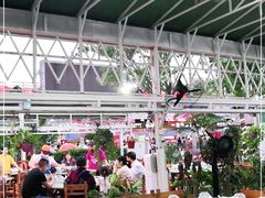 大堂-四川小胡子海鲜(丁村万人海鲜广场店)